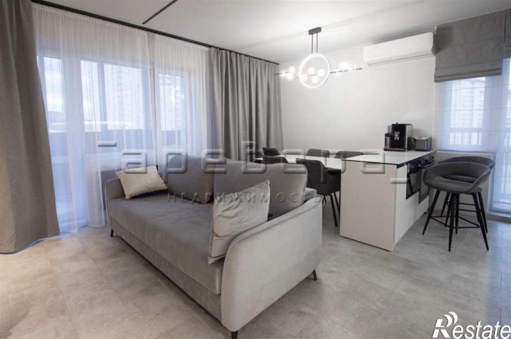 4-комн квартира Авиаторов, 3