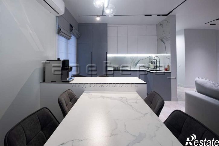 4-комн квартира Авиаторов, 3