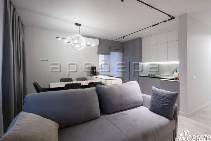 4-комн квартира Авиаторов, 3