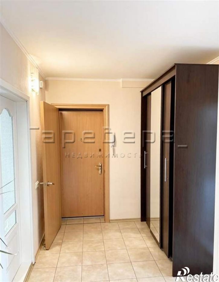 3-комн квартира Гусарова, 14