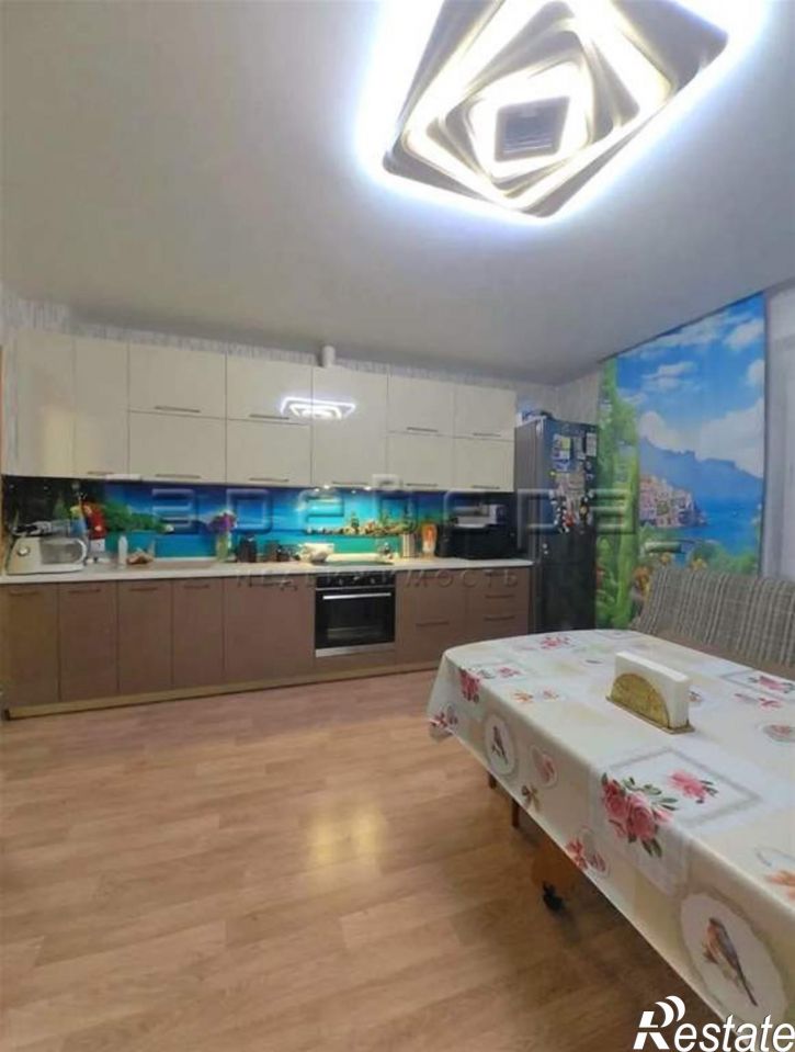 3-комн квартира Апрельская, 5б