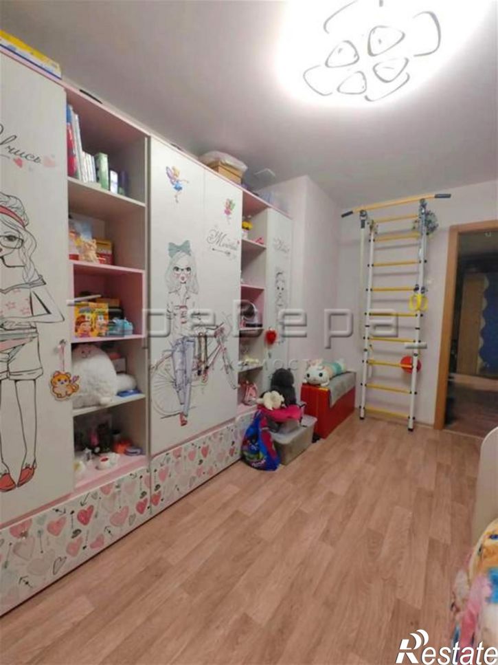 3-комн квартира Апрельская, 5б