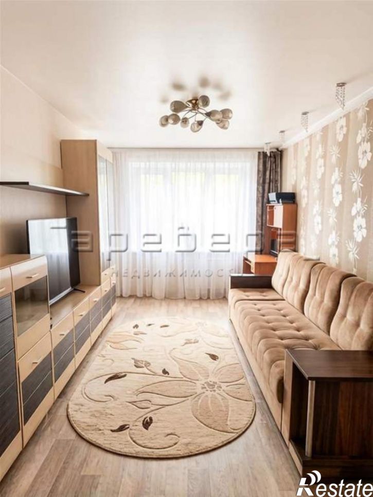 3-комн квартира Гусарова, 11