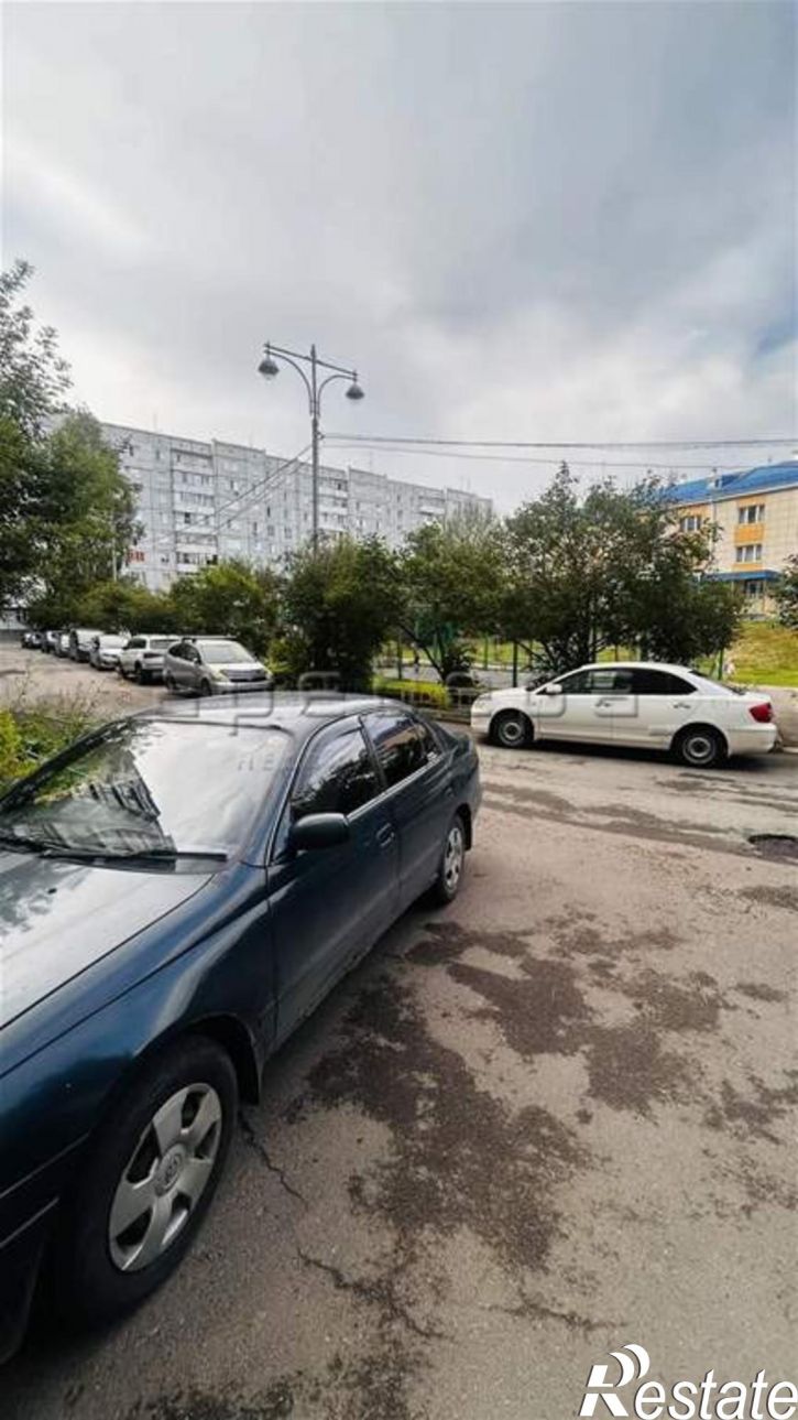 4-комн квартира Сергея Лазо, 28