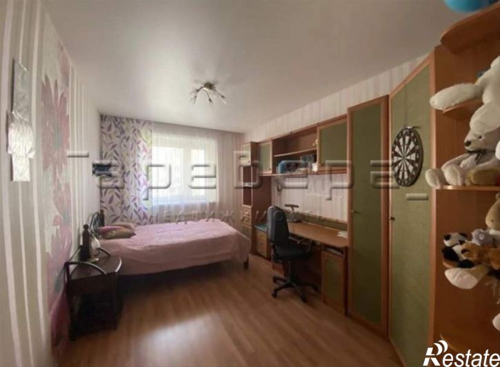 4-комн квартира Горького, 20