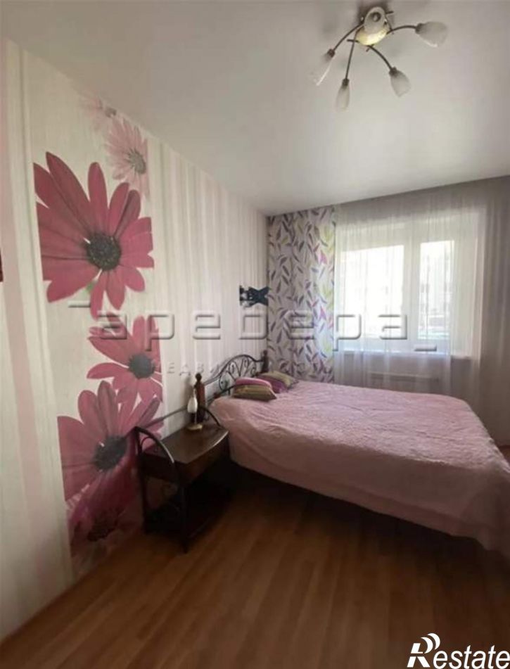 4-комн квартира Горького, 20