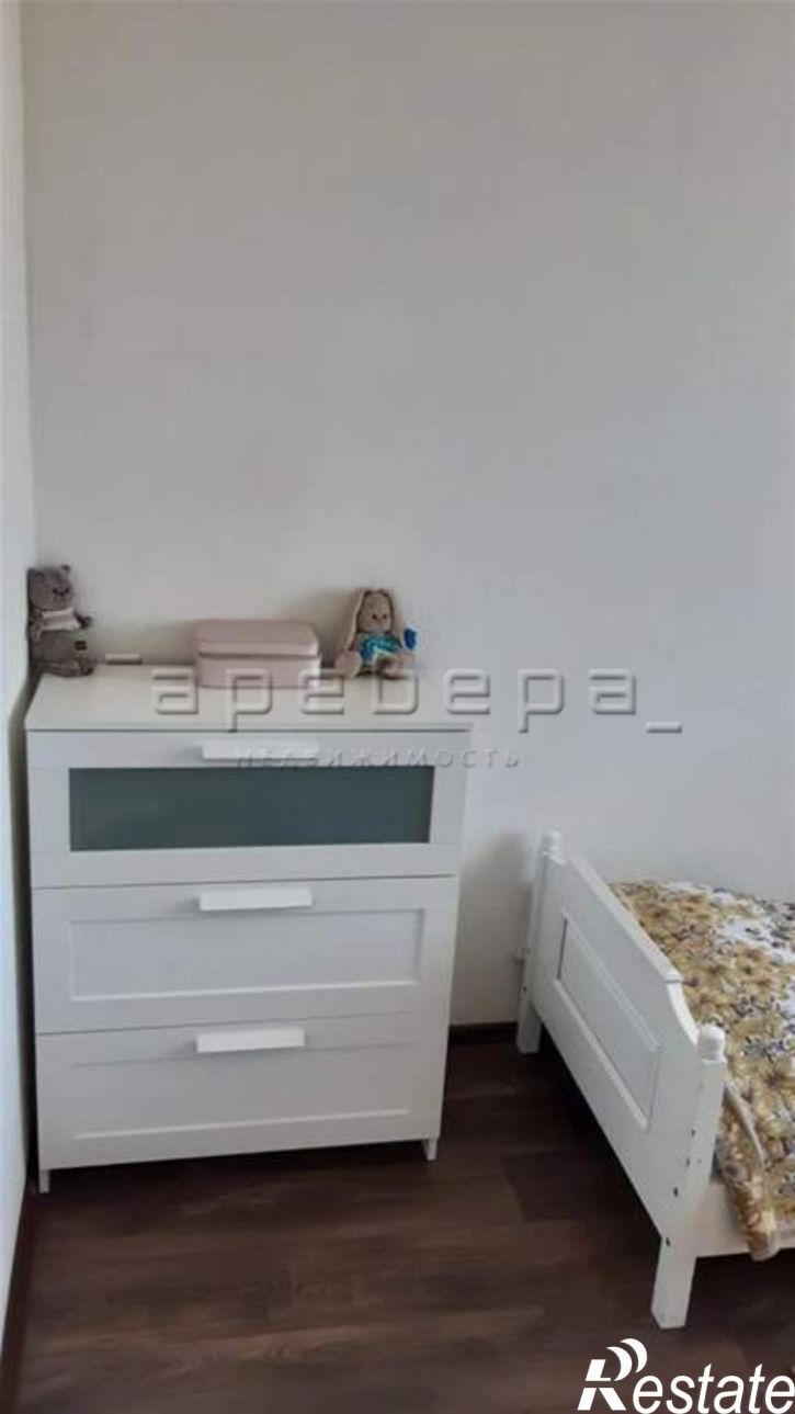 4-комн квартира Сергея Лазо, 28