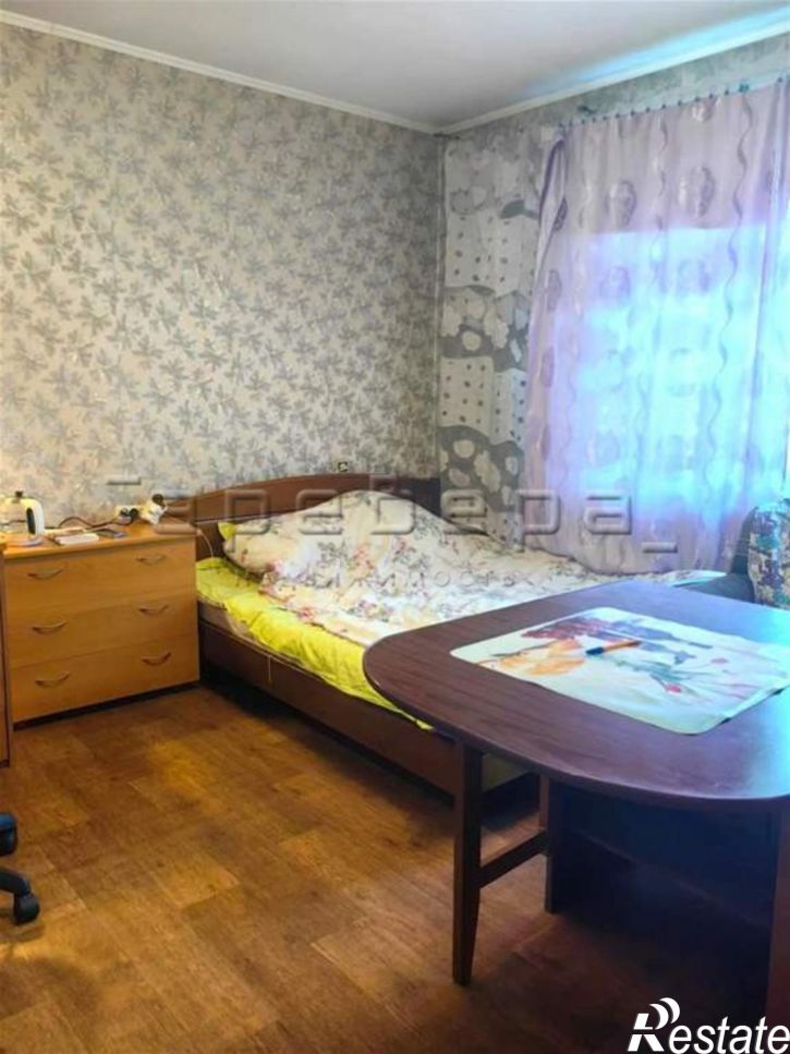3-комн квартира 26 Бакинских Комиссаров, 28