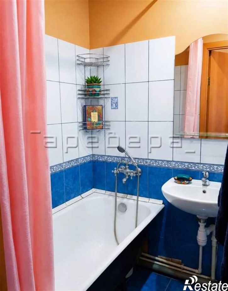 3-комн квартира Горького, 38