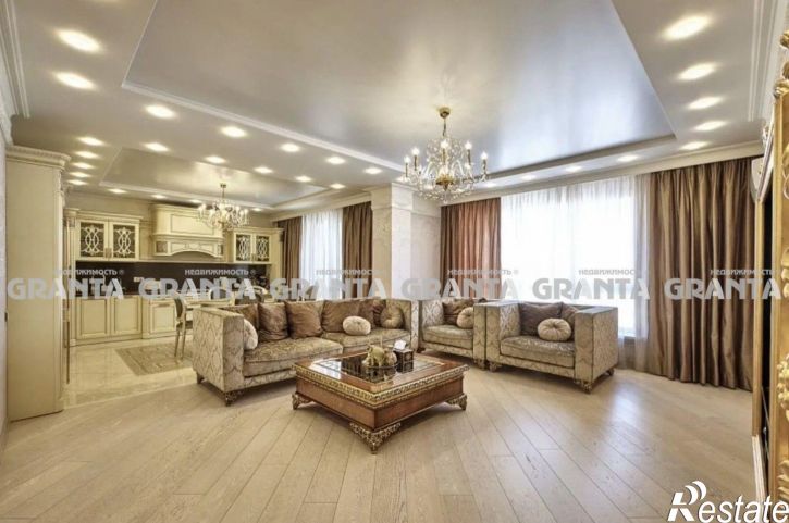 5-комн квартира ул Авиаторов, 41