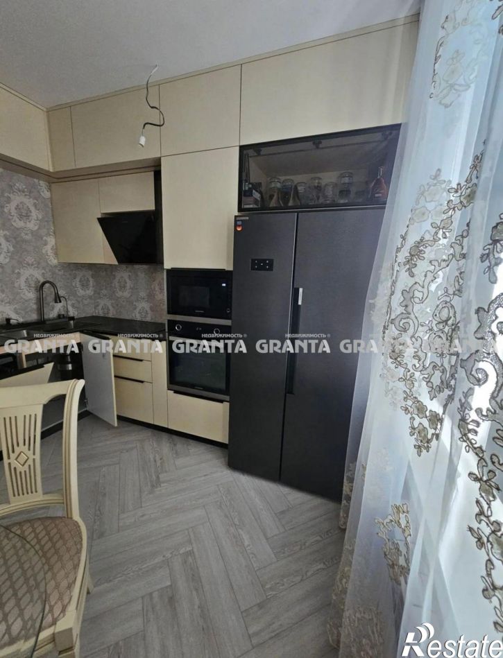 3-комн квартира ул Лесников, 53
