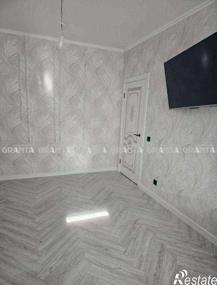 3-комн квартира ул Лесников, 53