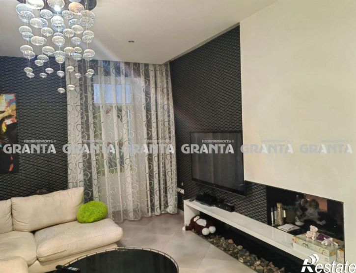 5-комн квартира ул Батурина, 9