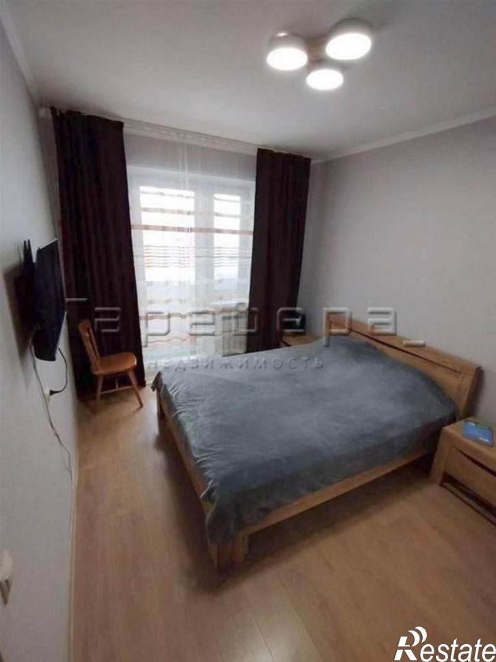 2-комн квартира Петра Словцова, 12