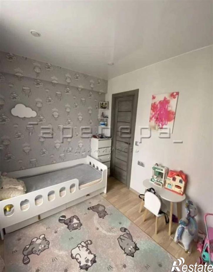 1-комн квартира Гусарова, 13