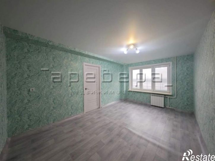 3-комн квартира Коммунальная, 24