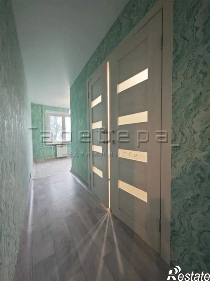 3-комн квартира Коммунальная, 24