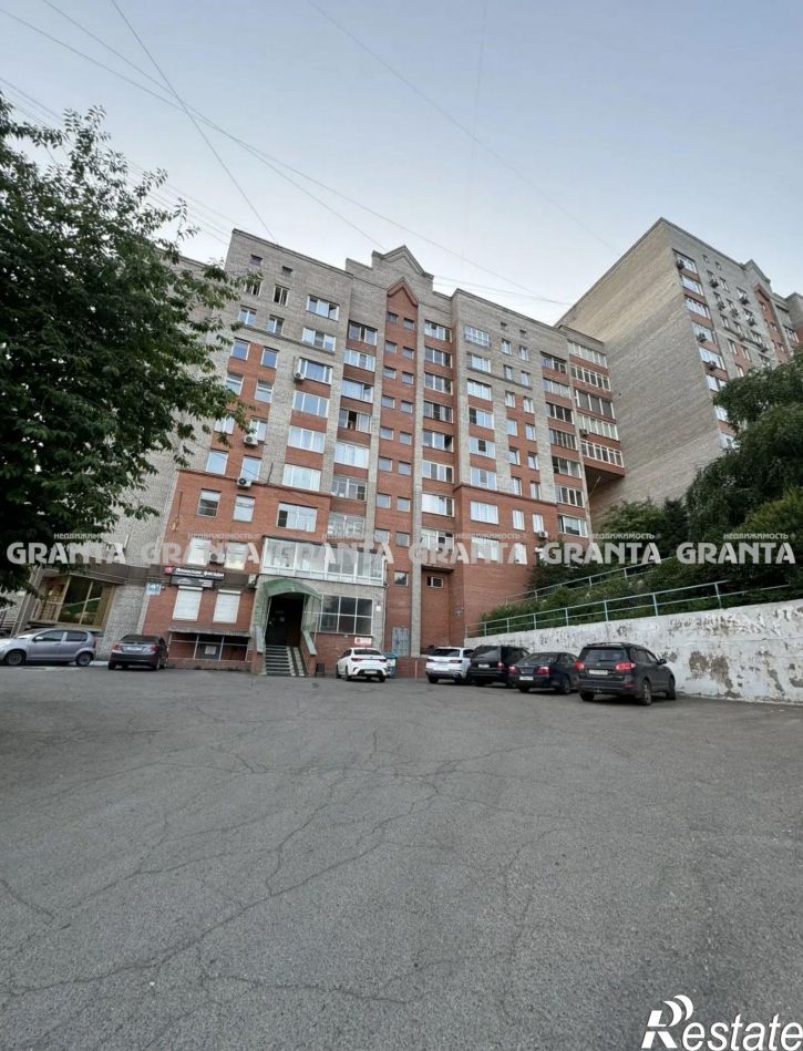 4-комн квартира ул Дубенского, 4Ж