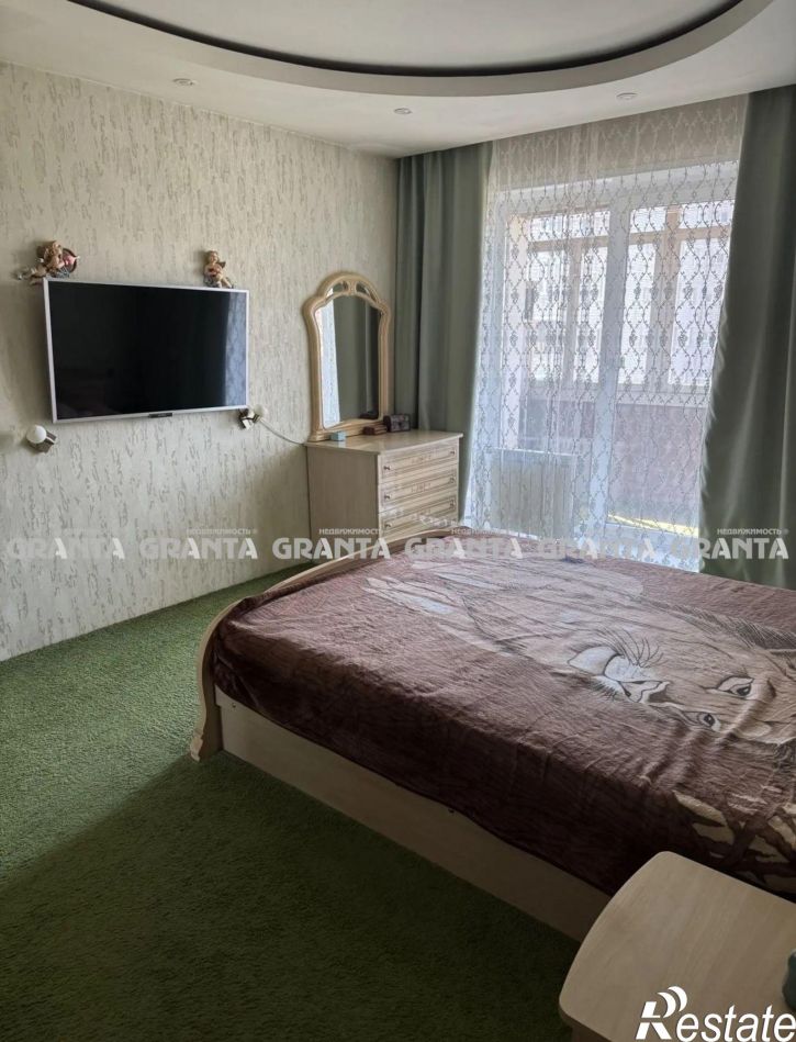 4-комн квартира ул Дубенского, 4Ж