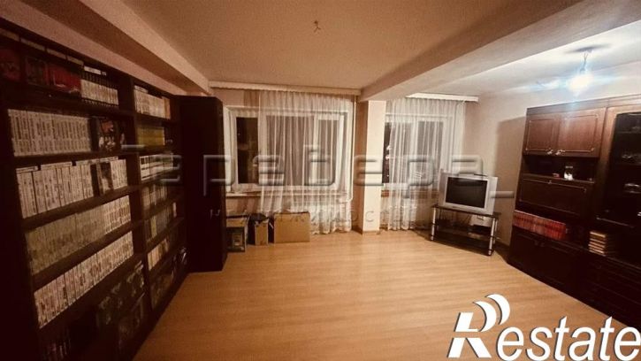 3-комн квартира Партизана Железняка, 34