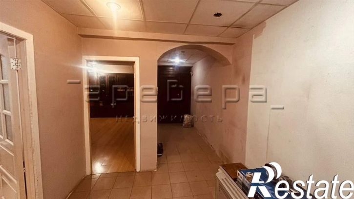 3-комн квартира Партизана Железняка, 34