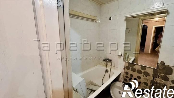3-комн квартира Партизана Железняка, 34