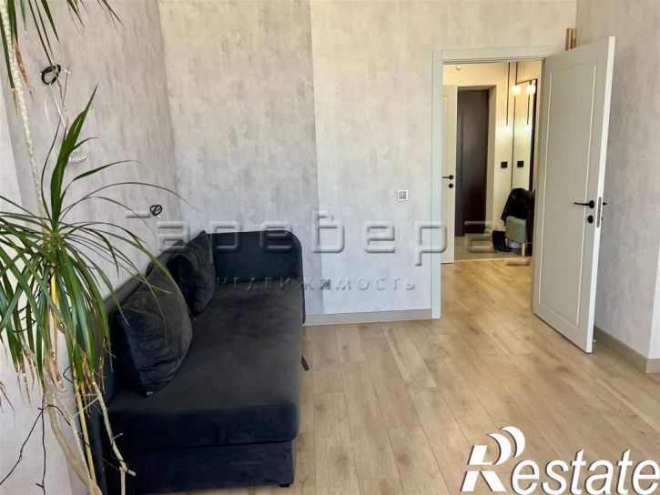 4-комн квартира 78 Добровольческой Бригады, 25