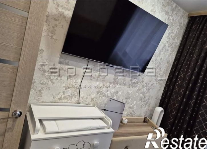 3-комн квартира Александра Матросова, 40