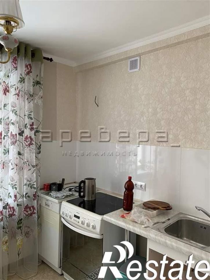 1-комн квартира Менжинского, 13