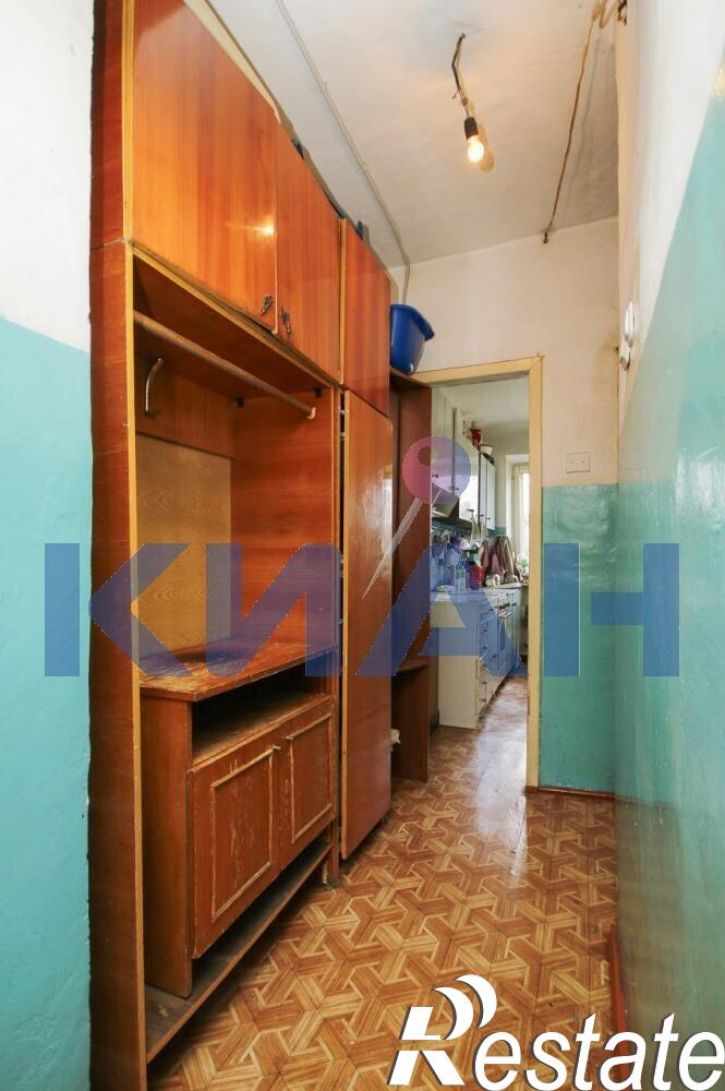 Комната Высотная ул., 7