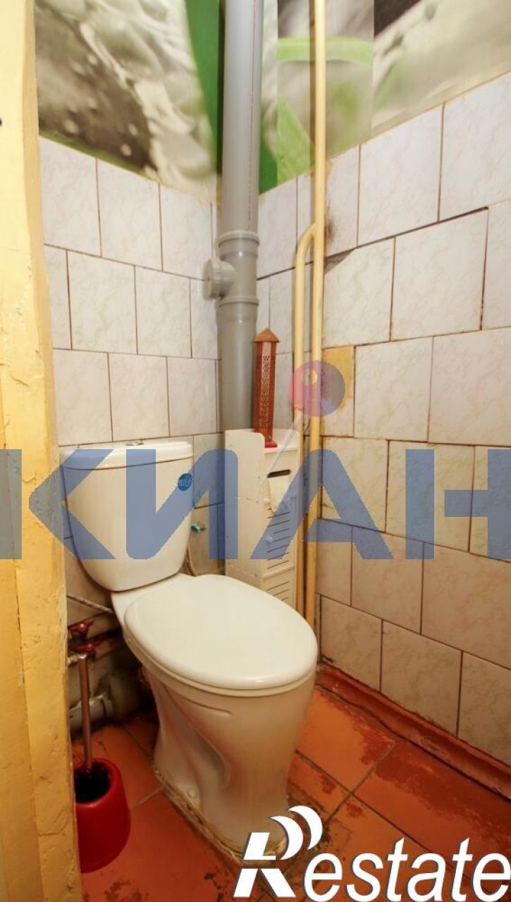 Комната Высотная ул., 7