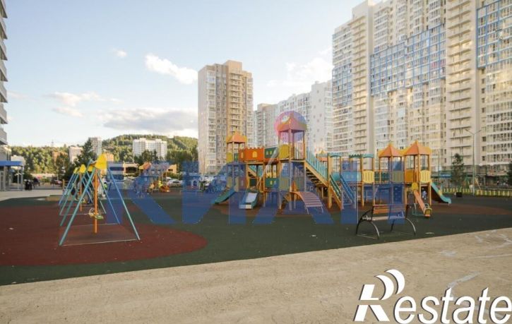 3-комн квартира Лесников ул., 23