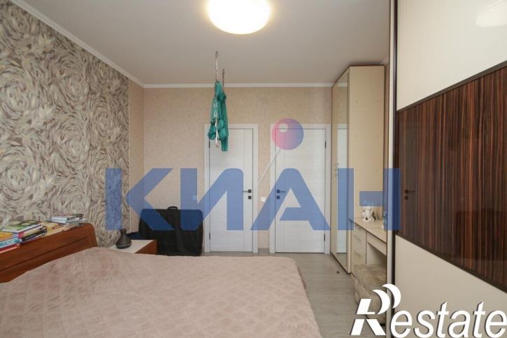 3-комн квартира Лесников ул., 23