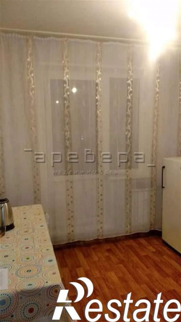 1-комн квартира Алексеева, 4