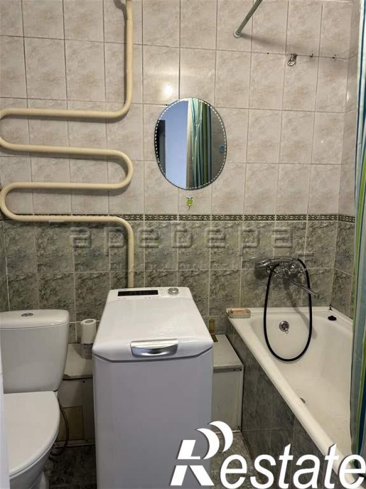 1-комн квартира Парижской Коммуны, 42а