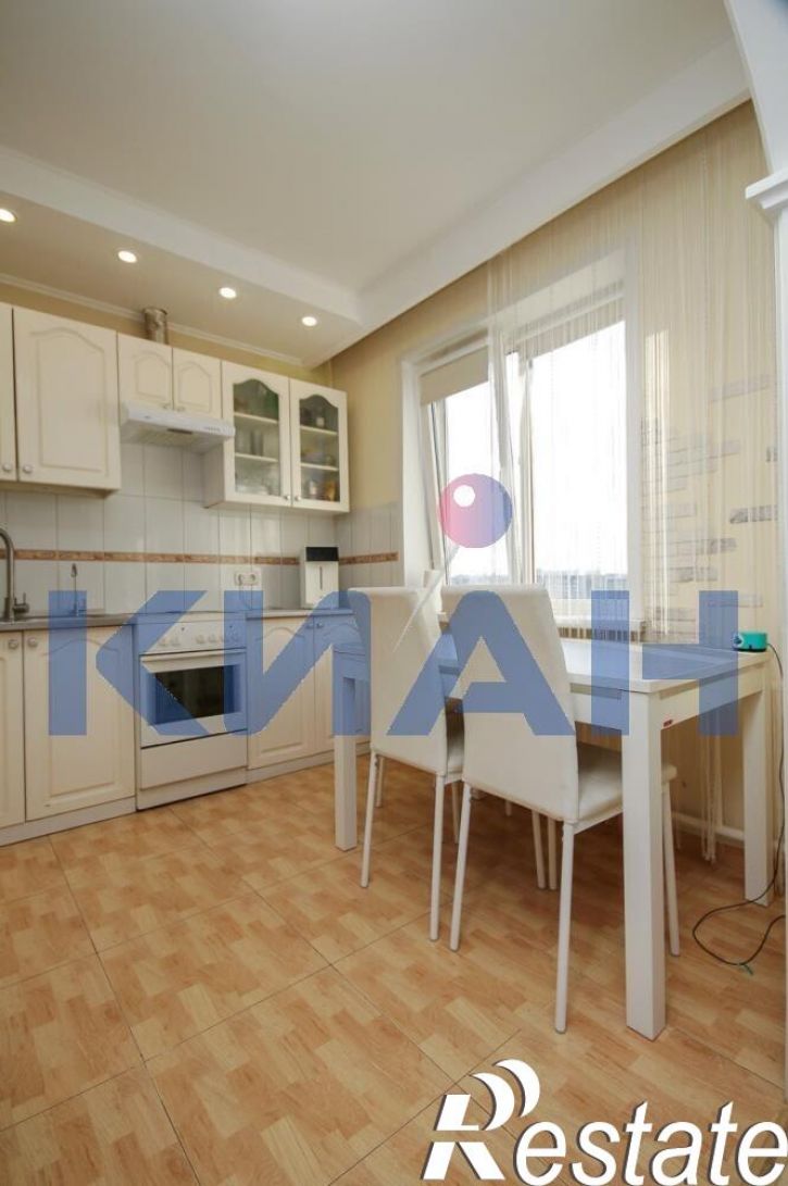 3-комн квартира Весны ул., 15