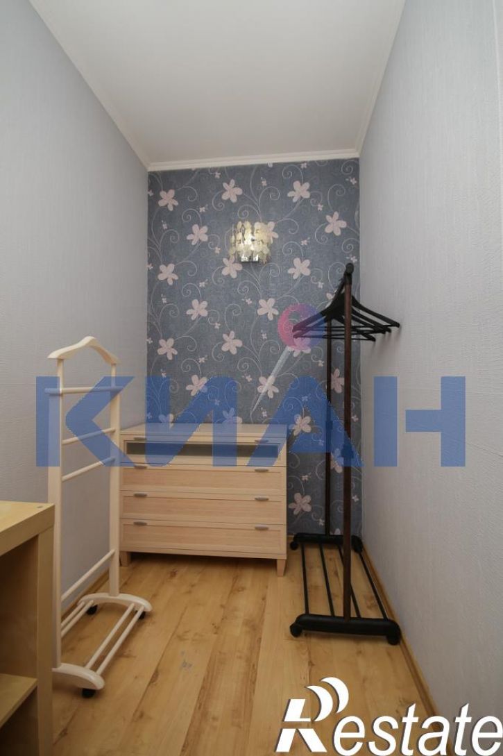 3-комн квартира 78 Добровольческой Бригады ул., 10