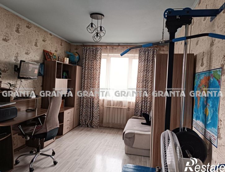 3-комн квартира ул Юшкова, 28Б