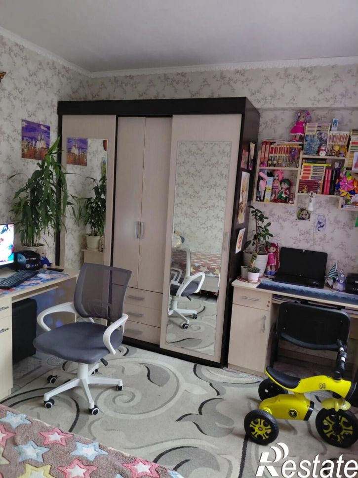 3-комн квартира Бийская ул., 8