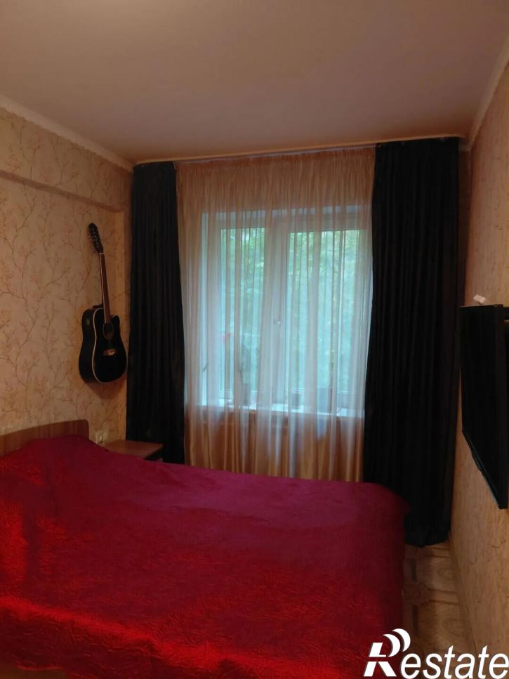 3-комн квартира Бийская ул., 8