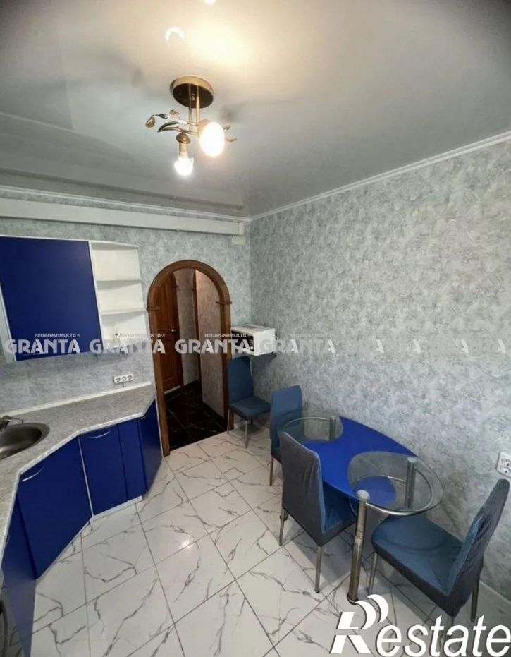 2-комн квартира ул им Б.З.Шумяцкого, 7