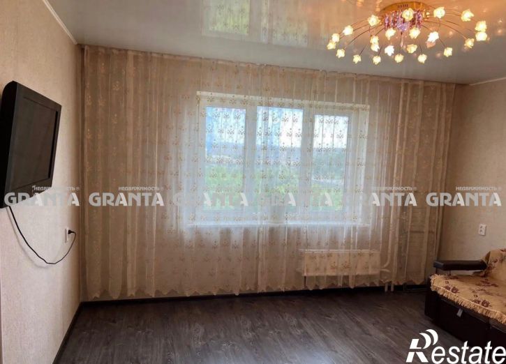 2-комн квартира ул им Б.З.Шумяцкого, 7