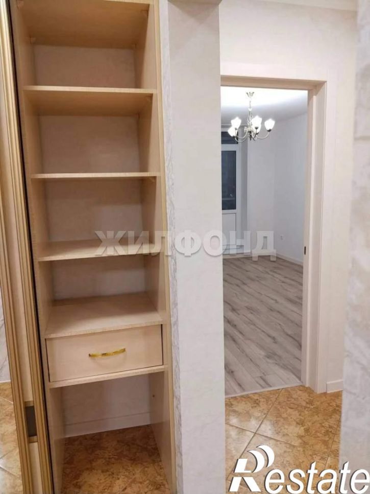 2-комн квартира Авиаторов улица, д.42