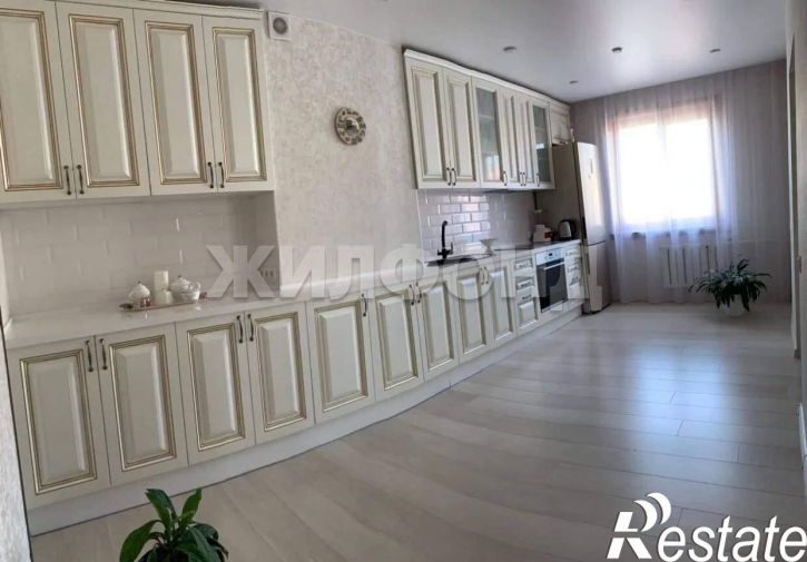 3-комн квартира Алексеева улица, д.25