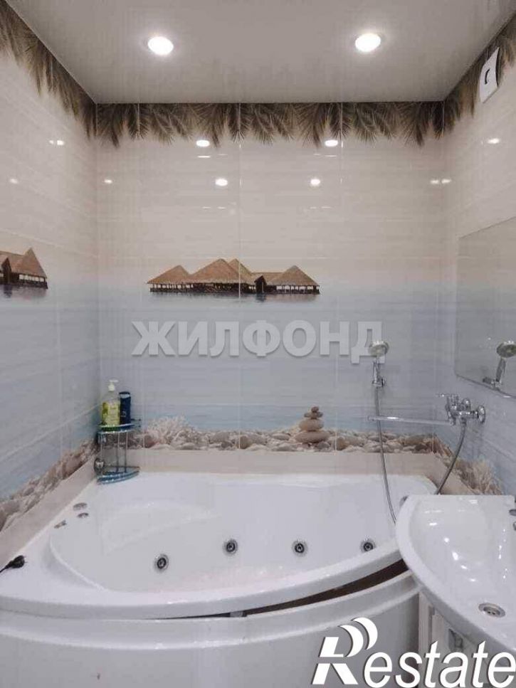 3-комн квартира 9 Мая улица, д.17Д