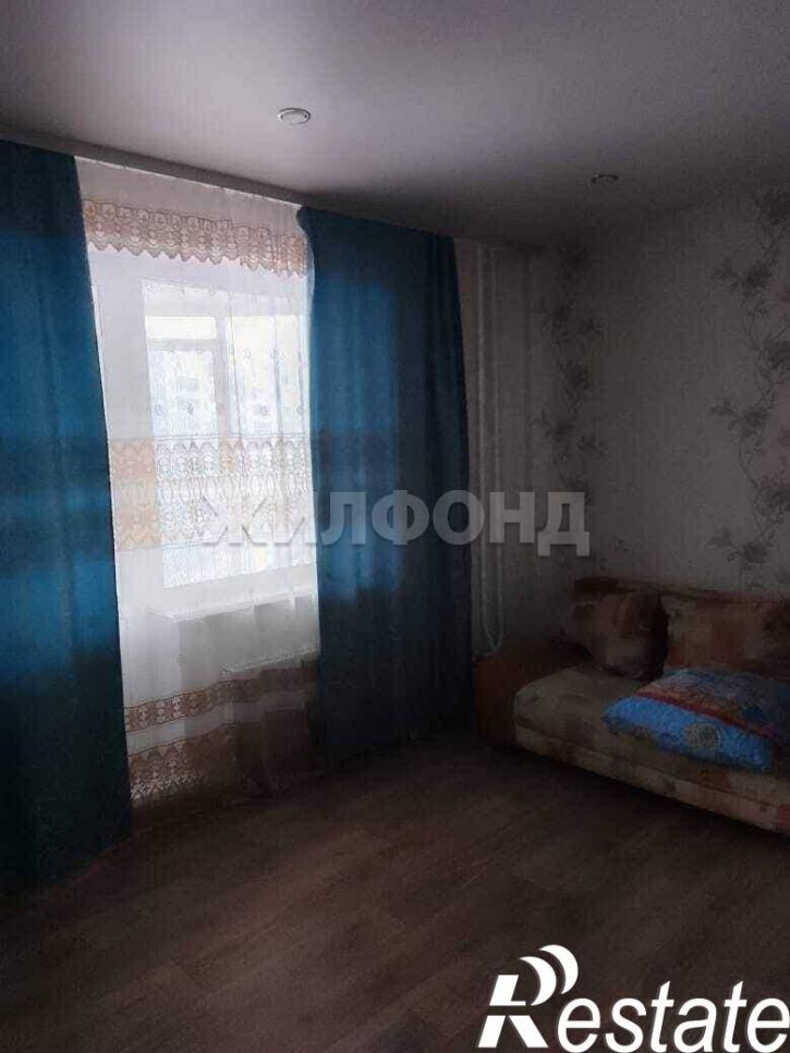 3-комн квартира 9 Мая улица, д.17Д