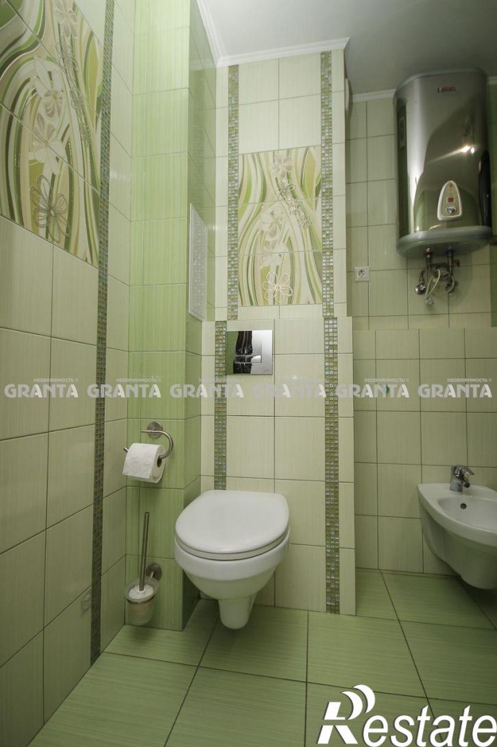 3-комн квартира ул Карамзина, 9