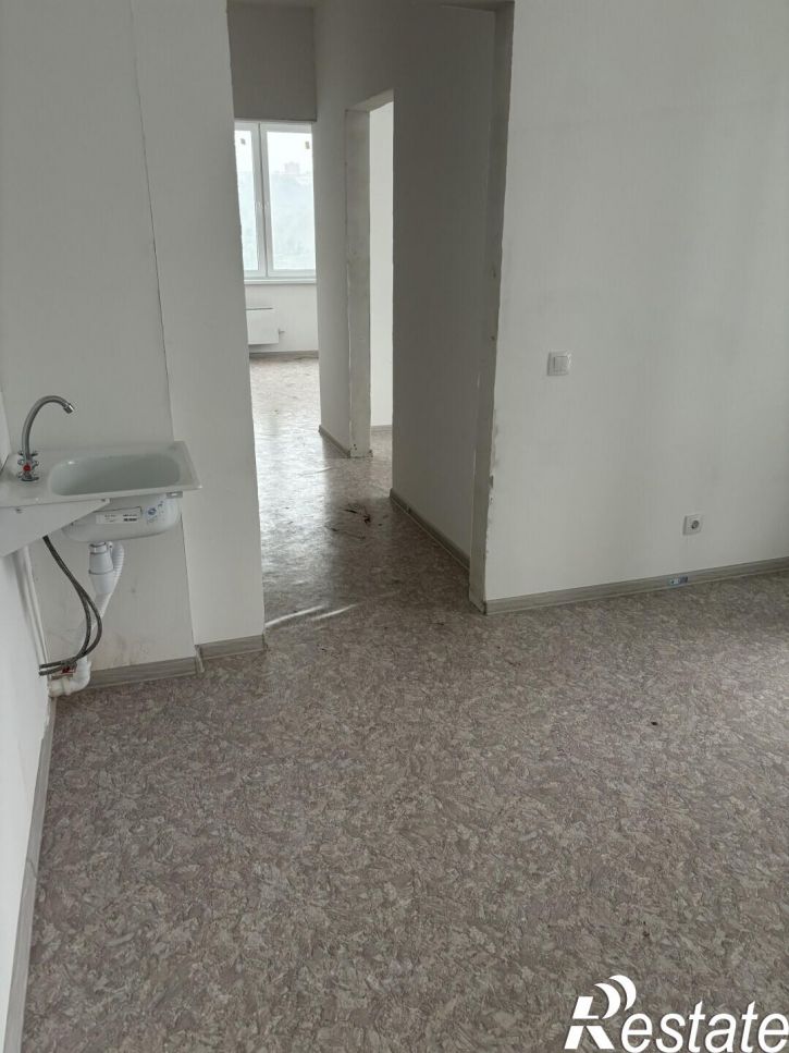 4-комн квартира Лесников ул., 59