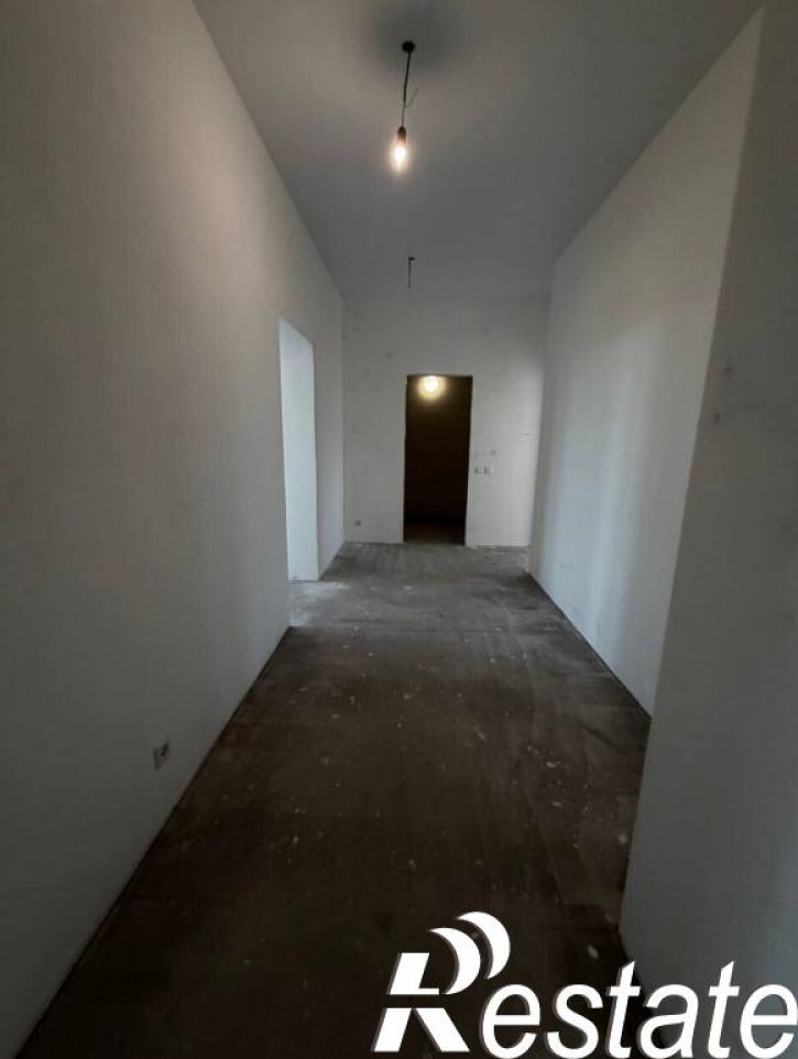 3-комн квартира Елены Стасовой ул., 80
