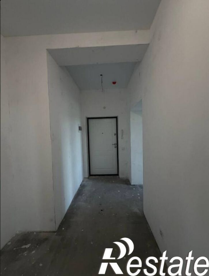 3-комн квартира Елены Стасовой ул., 80